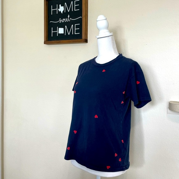 J.Crew • Navy Blue T-Shirt with red Hearts - Picture 5 of 7